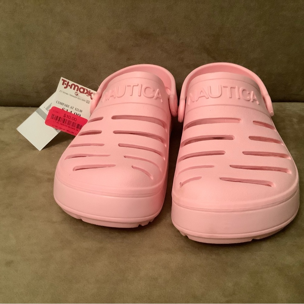 CROCS Nautica Pink Women’s Size 8